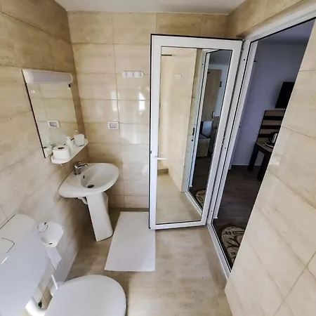 Casa Livia Affittacamere Două Mai