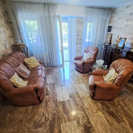 Casa Livia 3*